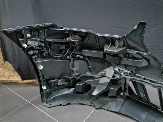 Nowy zderzaka przod BMW 5 i5 G60 G61 M Sport Carbo