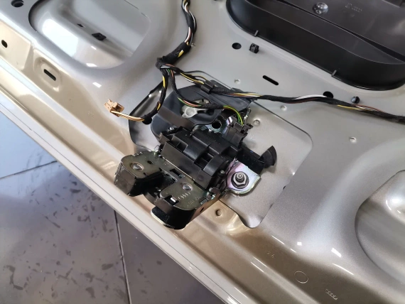 Капак Багажник Audi A6 S6 C7 Facelift Sedan Седан