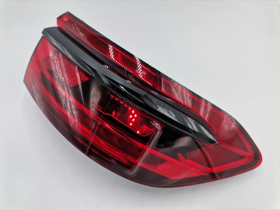 Neu 4N0945208L Audi S8 A8 4N D5 OLED Rückleuchte